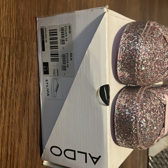 Super sparkly gorgeous brand new with box only ever tried on in the store - Picture 3 of 6